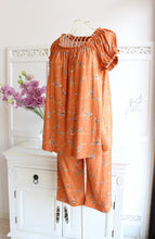 画像をギャラリービューアに読み込む, IKUKO 60接結花柄プリント パジャマ