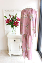 画像をギャラリービューアに読み込む, IKUKO スムース花柄プリント 全開パジャマ