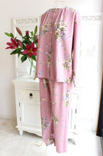 画像をギャラリービューアに読み込む, IKUKO スムース花柄プリント 全開パジャマ