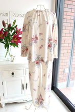 画像をギャラリービューアに読み込む, IKUKO スムース花柄プリント ラグランスリーブパジャマ