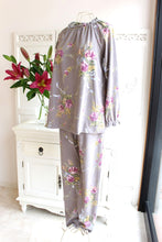 画像をギャラリービューアに読み込む, IKUKO スムース花柄プリント ラグランスリーブパジャマ