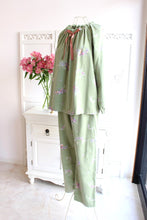 画像をギャラリービューアに読み込む, IKUKO 綾ネル花柄プリント ラグランスリーブパジャマ