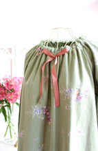 画像をギャラリービューアに読み込む, IKUKO 綾ネル花柄プリント ラグランスリーブパジャマ