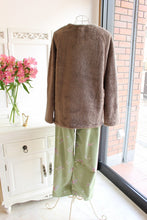 画像をギャラリービューアに読み込む, IKUKO 綾ネル花柄プリント&シープボア パジャマ