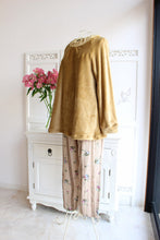 画像をギャラリービューアに読み込む, IKUKO ベロアボンバーフリース&ダブルガーゼ起毛花柄プリント パジャマ