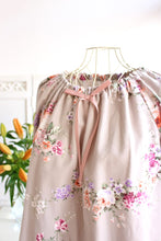 画像をギャラリービューアに読み込む, IKUKO 綾ネル花柄プリント ギャザーパジャマ