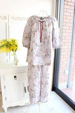 画像をギャラリービューアに読み込む, ダブルガーゼ花柄プリント ラグランスリーブパジャマ