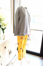 画像をギャラリービューアに読み込む, IKUKO フリース&Wガーゼ起毛花柄パジャマ