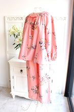 画像をギャラリービューアに読み込む, IKUKO 綾ネル花柄丸首パジャマ