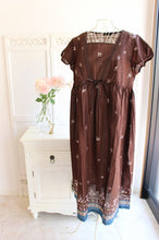 画像をギャラリービューアに読み込む, IKUKO ローン花柄ボーダープリント ルームワンピース