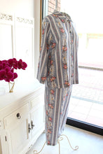 画像をギャラリービューアに読み込む, IKUKO ダブルガーゼ花柄プリント 襟付きパジャマ