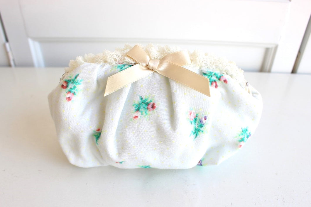 IKUKO　Wガーゼ小花柄　ポーチ